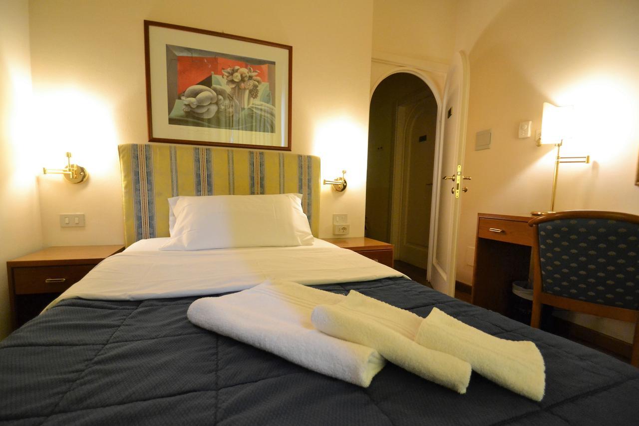 Hotel Posta Cecina  Zewnętrze zdjęcie