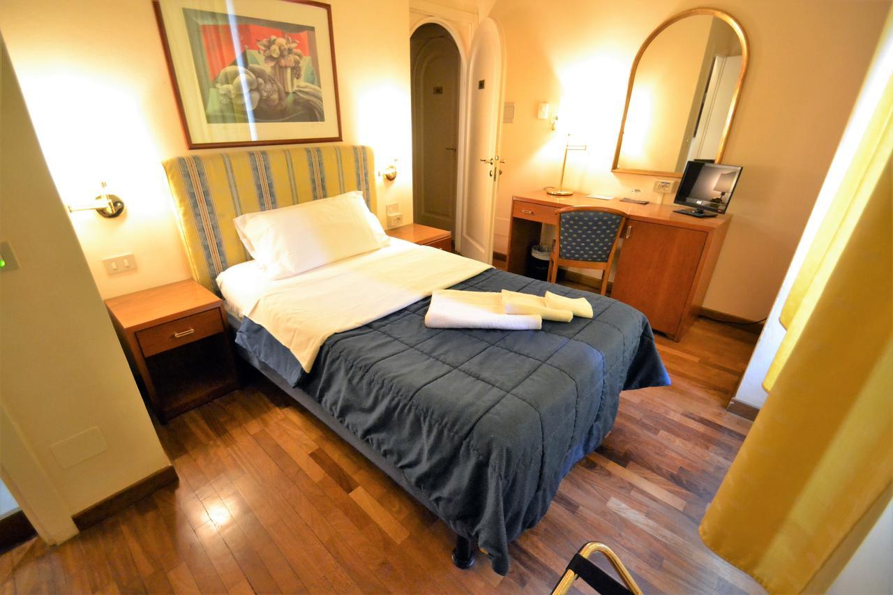 Hotel Posta Cecina  Zewnętrze zdjęcie