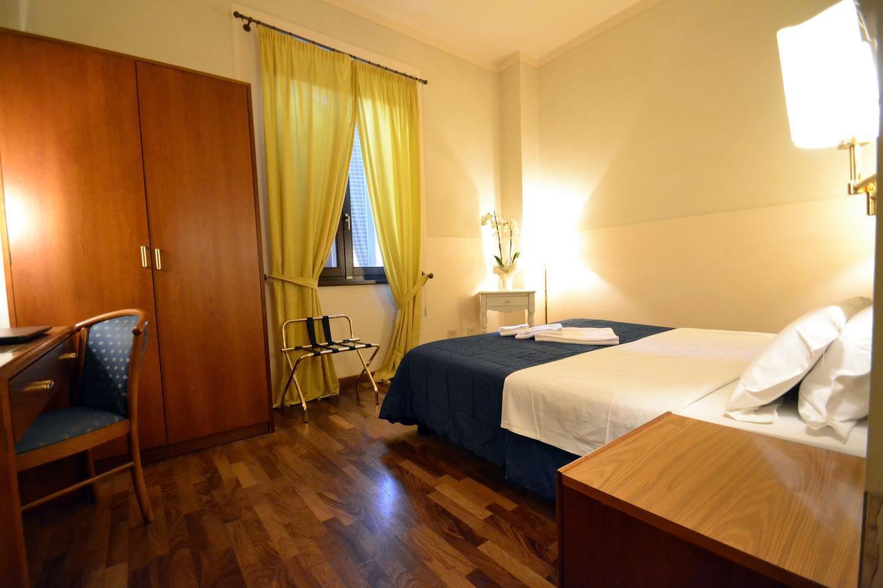 Hotel Posta Cecina  Zewnętrze zdjęcie