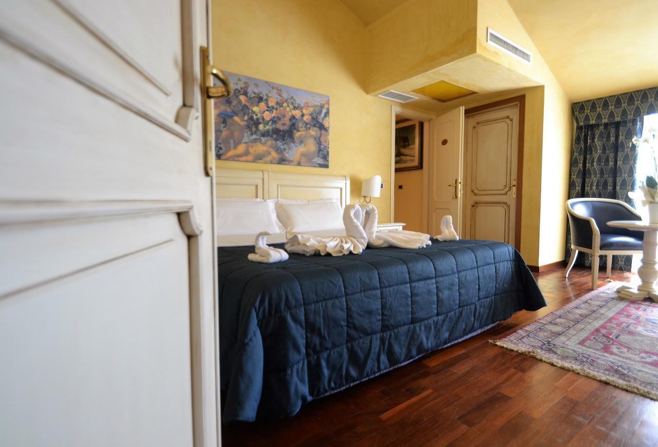 Hotel Posta Cecina  Zewnętrze zdjęcie