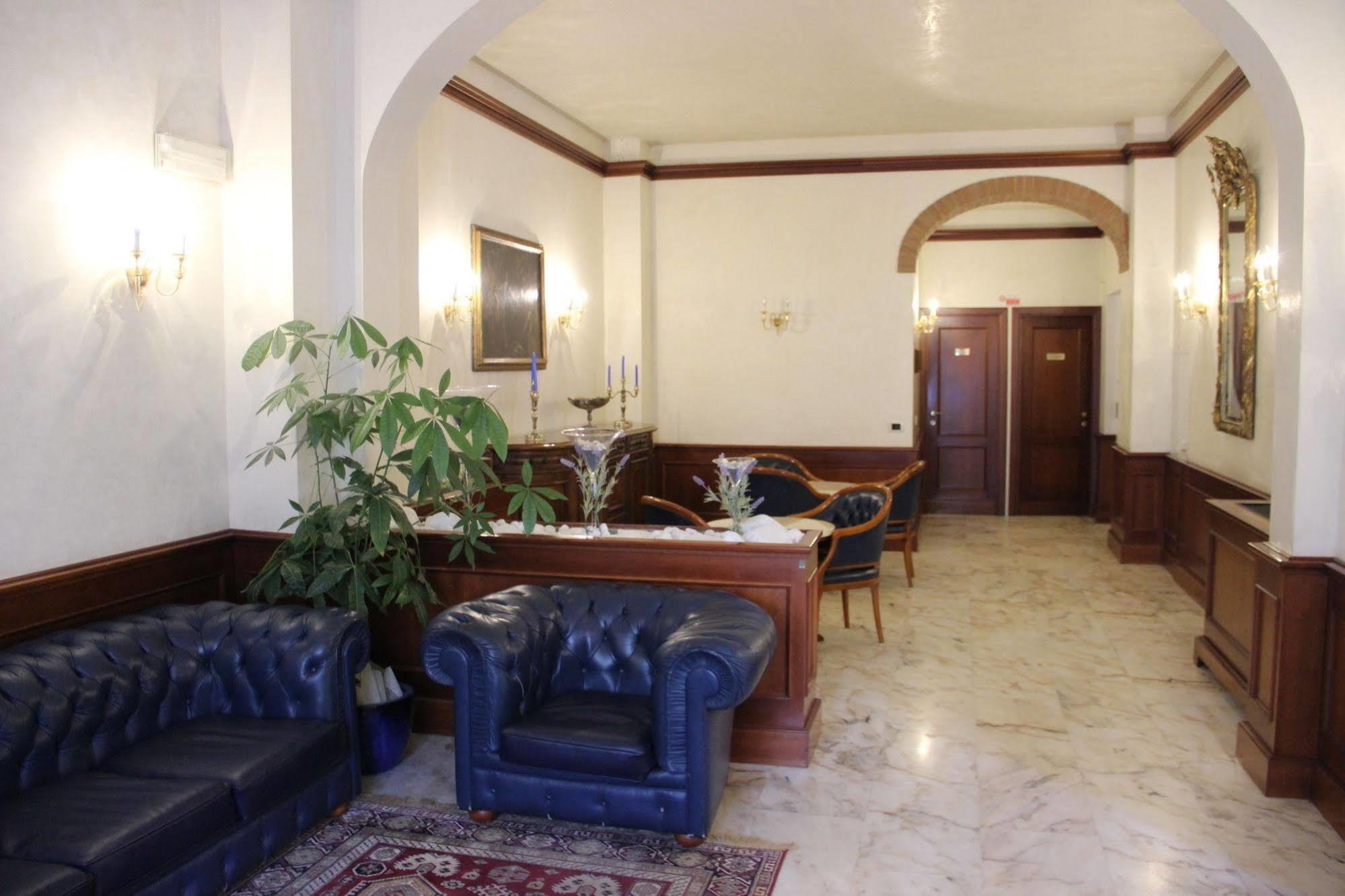 Hotel Posta Cecina  Zewnętrze zdjęcie