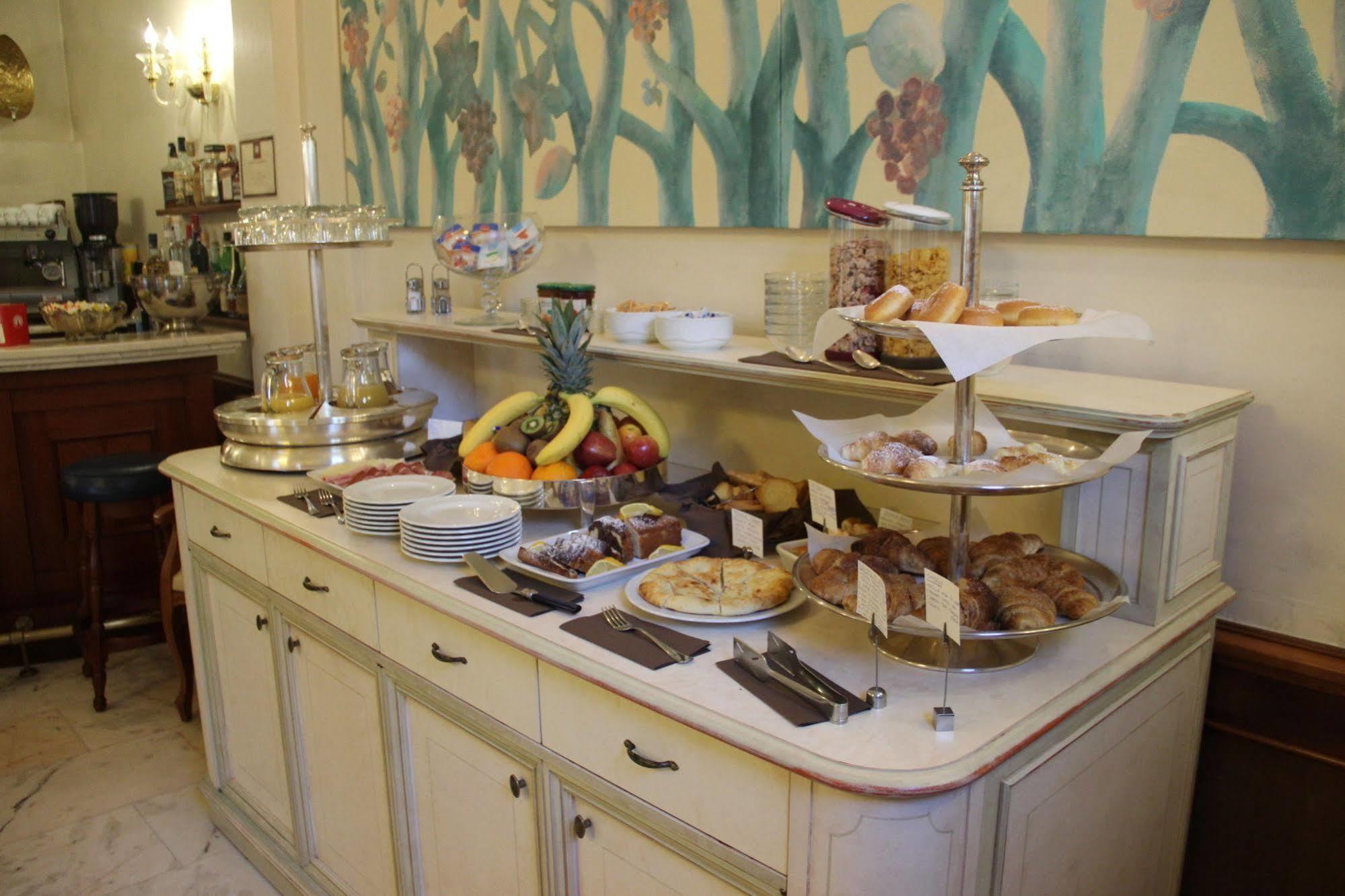 Hotel Posta Cecina  Zewnętrze zdjęcie