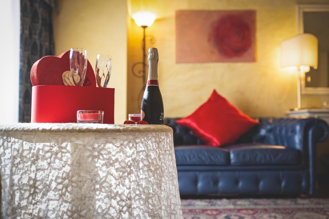 Hotel Posta Cecina  Zewnętrze zdjęcie