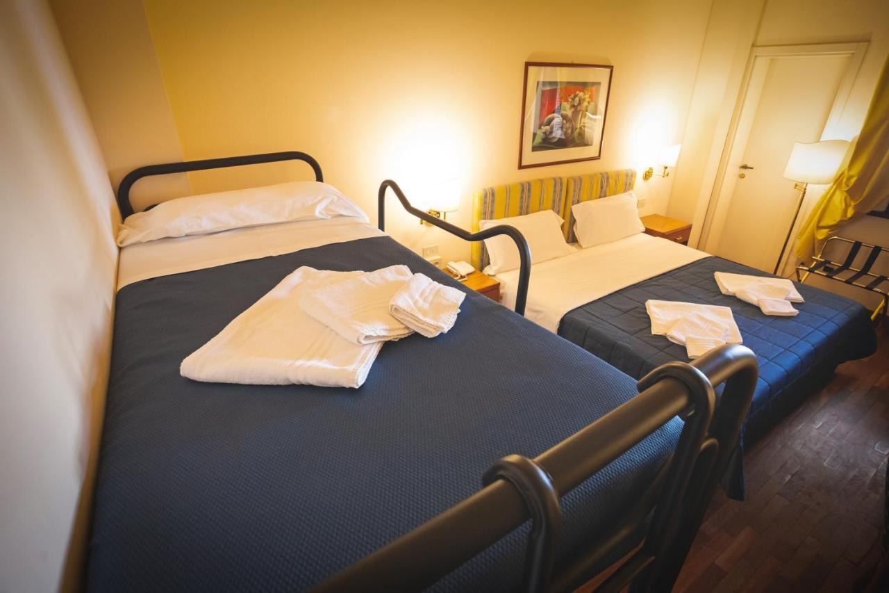 Hotel Posta Cecina  Zewnętrze zdjęcie