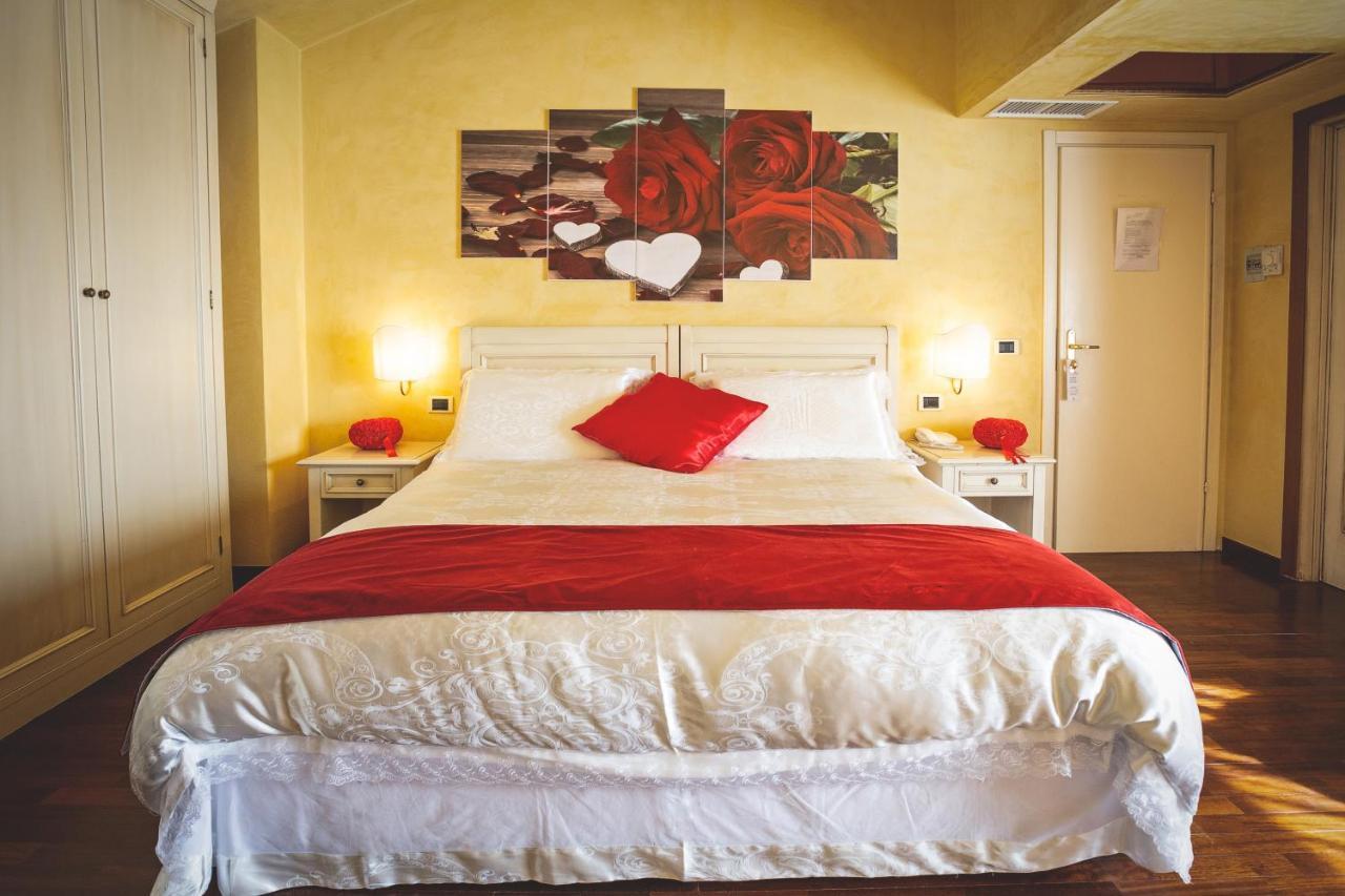 Hotel Posta Cecina  Zewnętrze zdjęcie