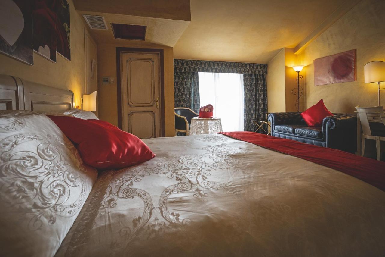 Hotel Posta Cecina  Zewnętrze zdjęcie