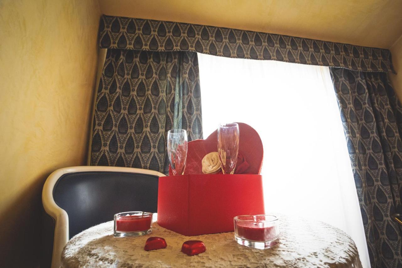 Hotel Posta Cecina  Zewnętrze zdjęcie