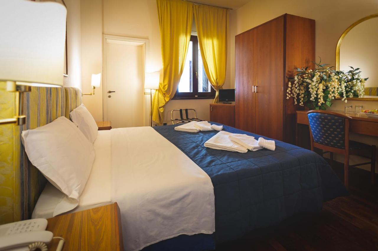 Hotel Posta Cecina  Zewnętrze zdjęcie
