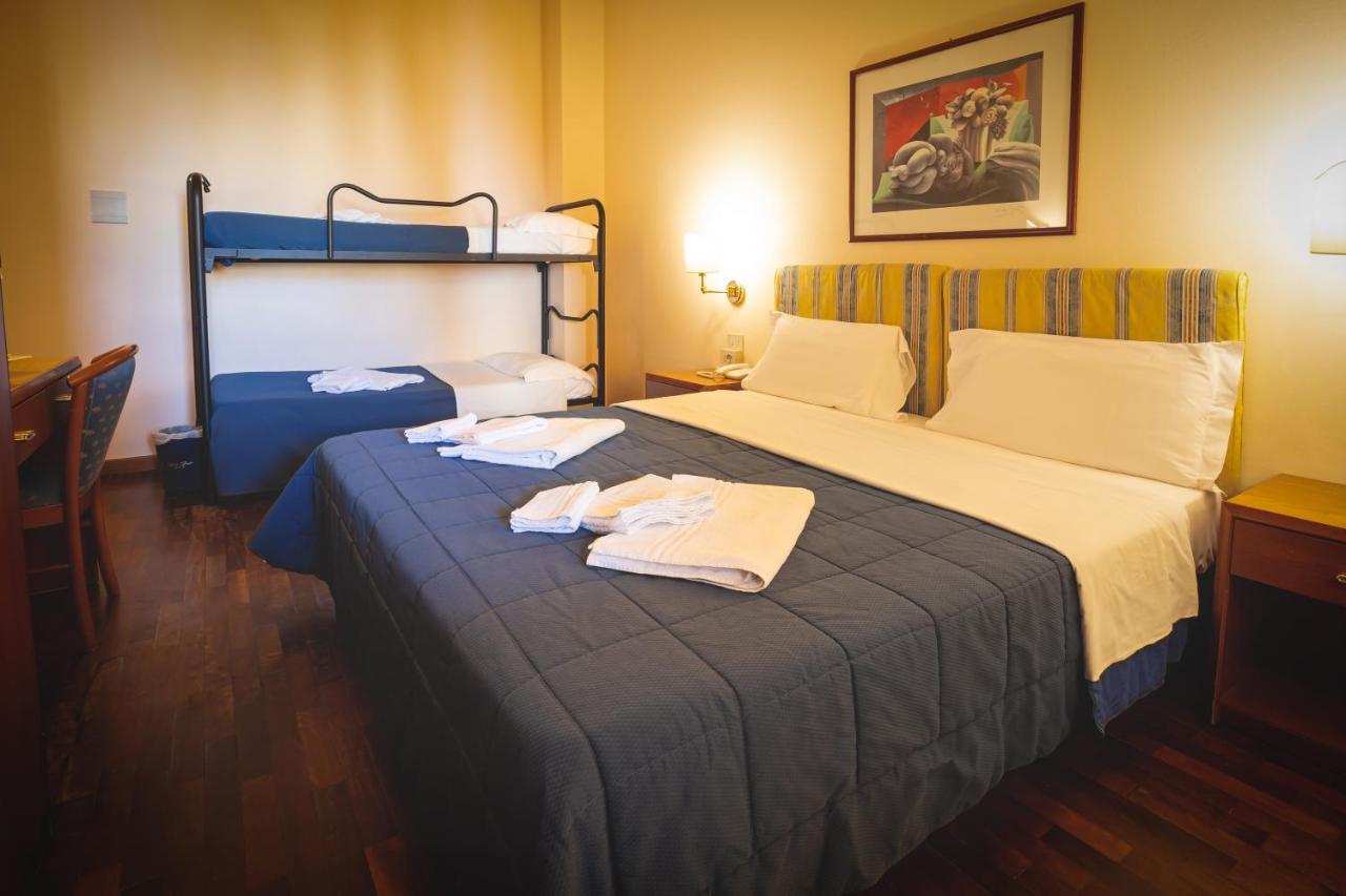Hotel Posta Cecina  Zewnętrze zdjęcie